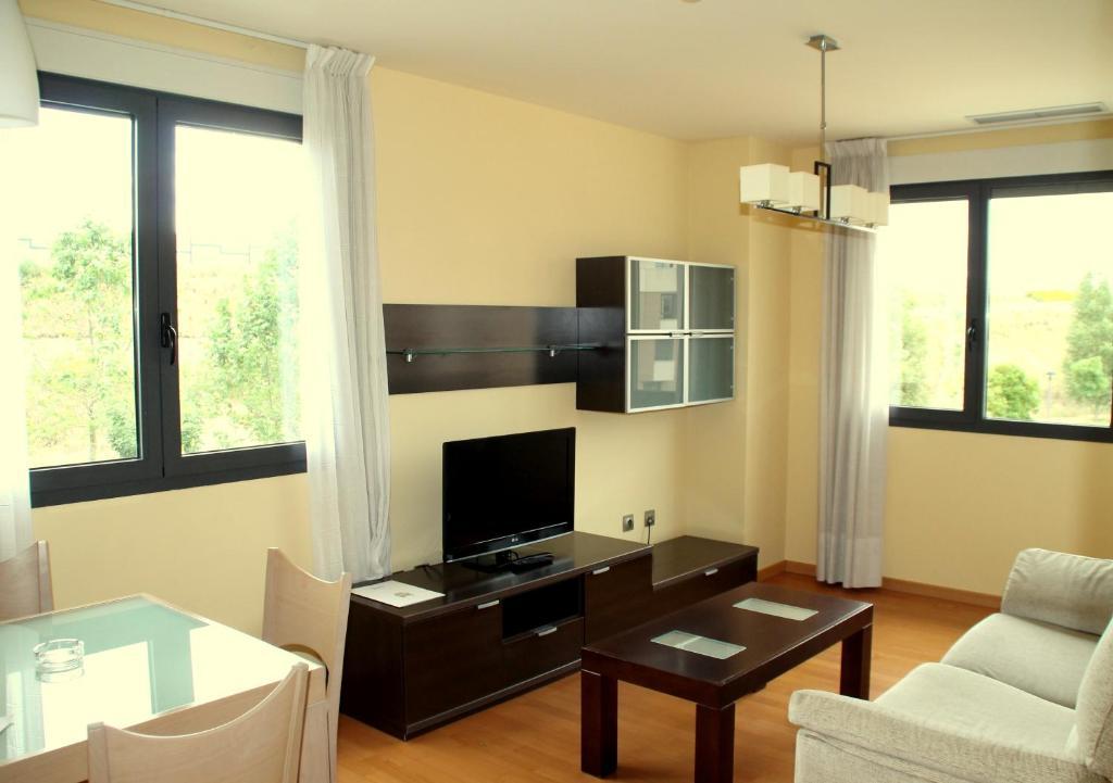 Apartahotel Ribera Arroyo de la Encomienda Eksteriør billede